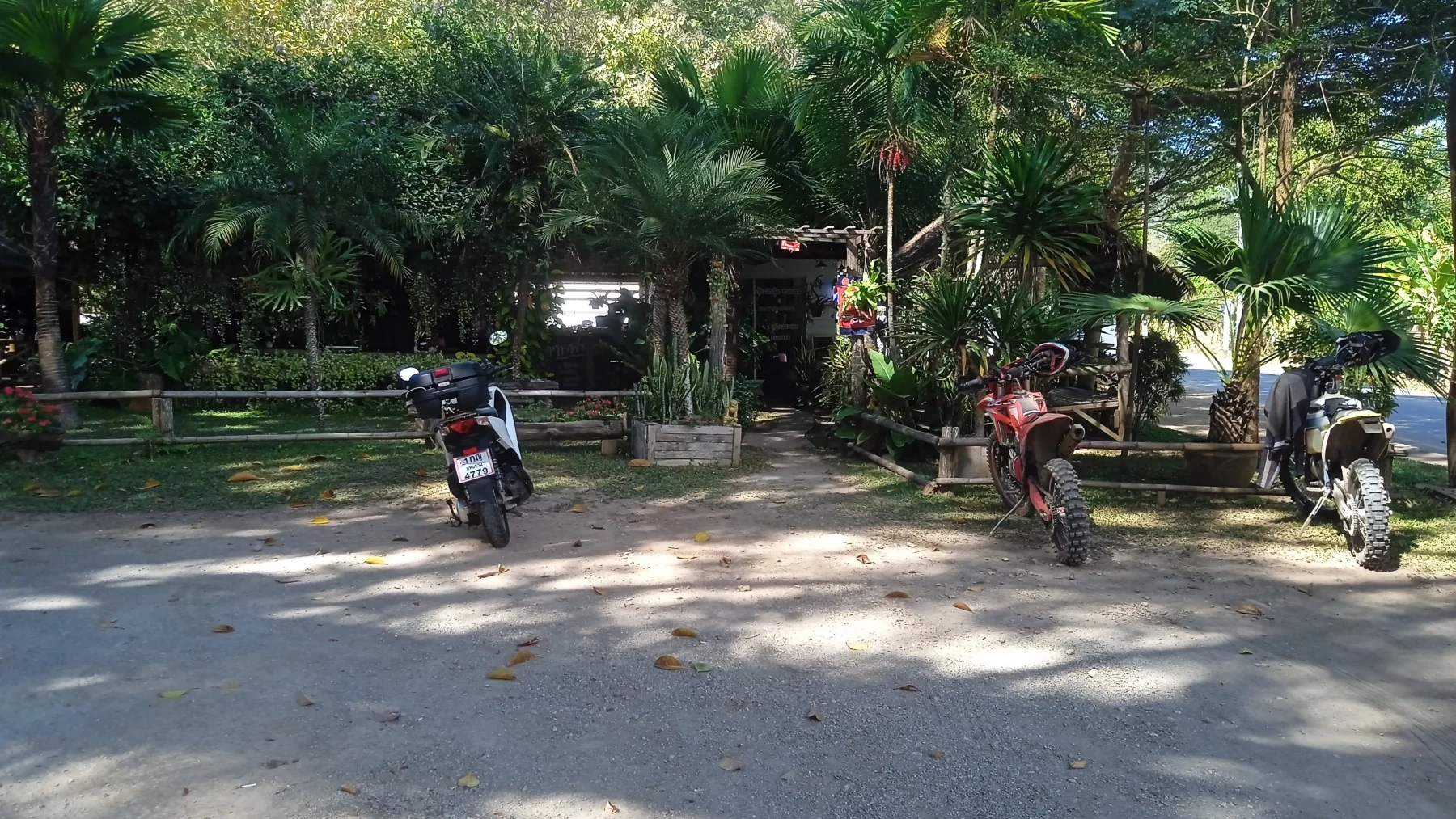 Go up to Yentafo Yok Lo restaurant in Samoeng on Samoeng Loop